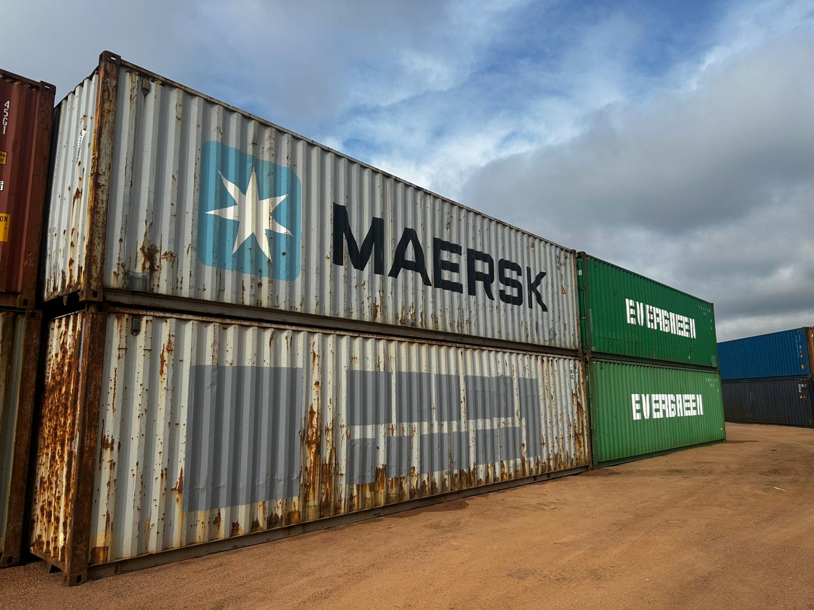 Contenedor DC 40 pies MAERSK y EVERGREEN